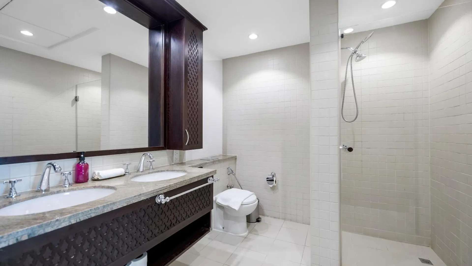 Durrani Homes - Lavish 3Br Besides Burj Khalifa And Fountain View Dubai 0*,  United Arab Emirates